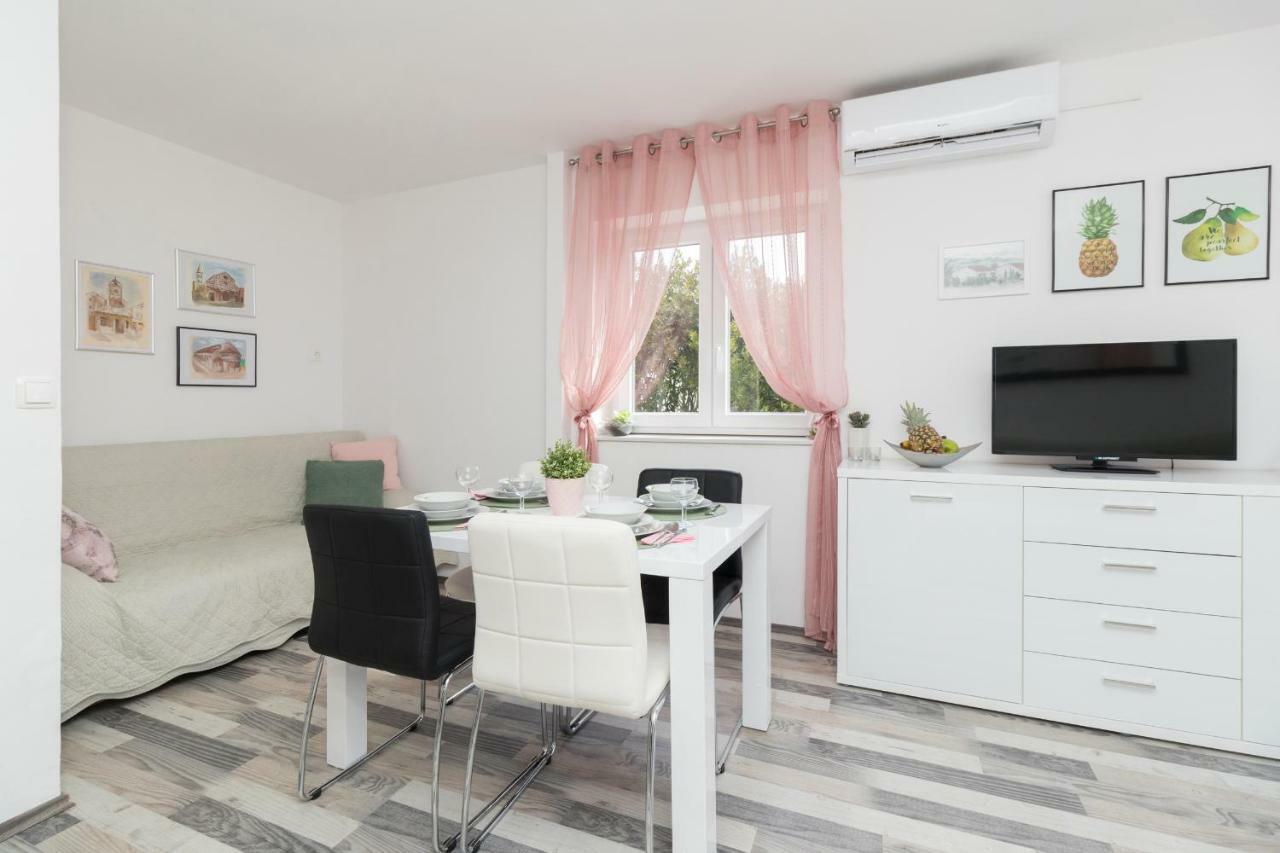 Apartman Roko ペトルチャネ エクステリア 写真